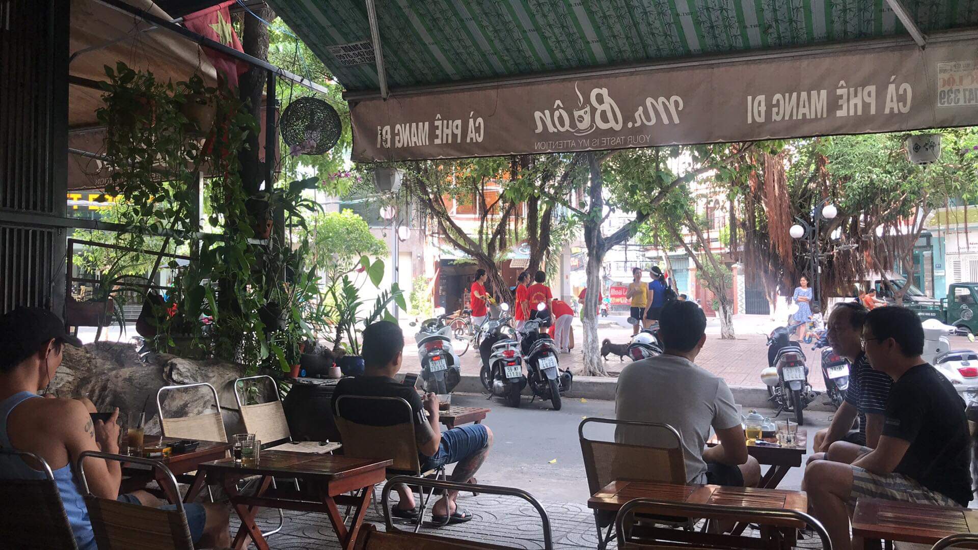 coffee place in ho chi minh city